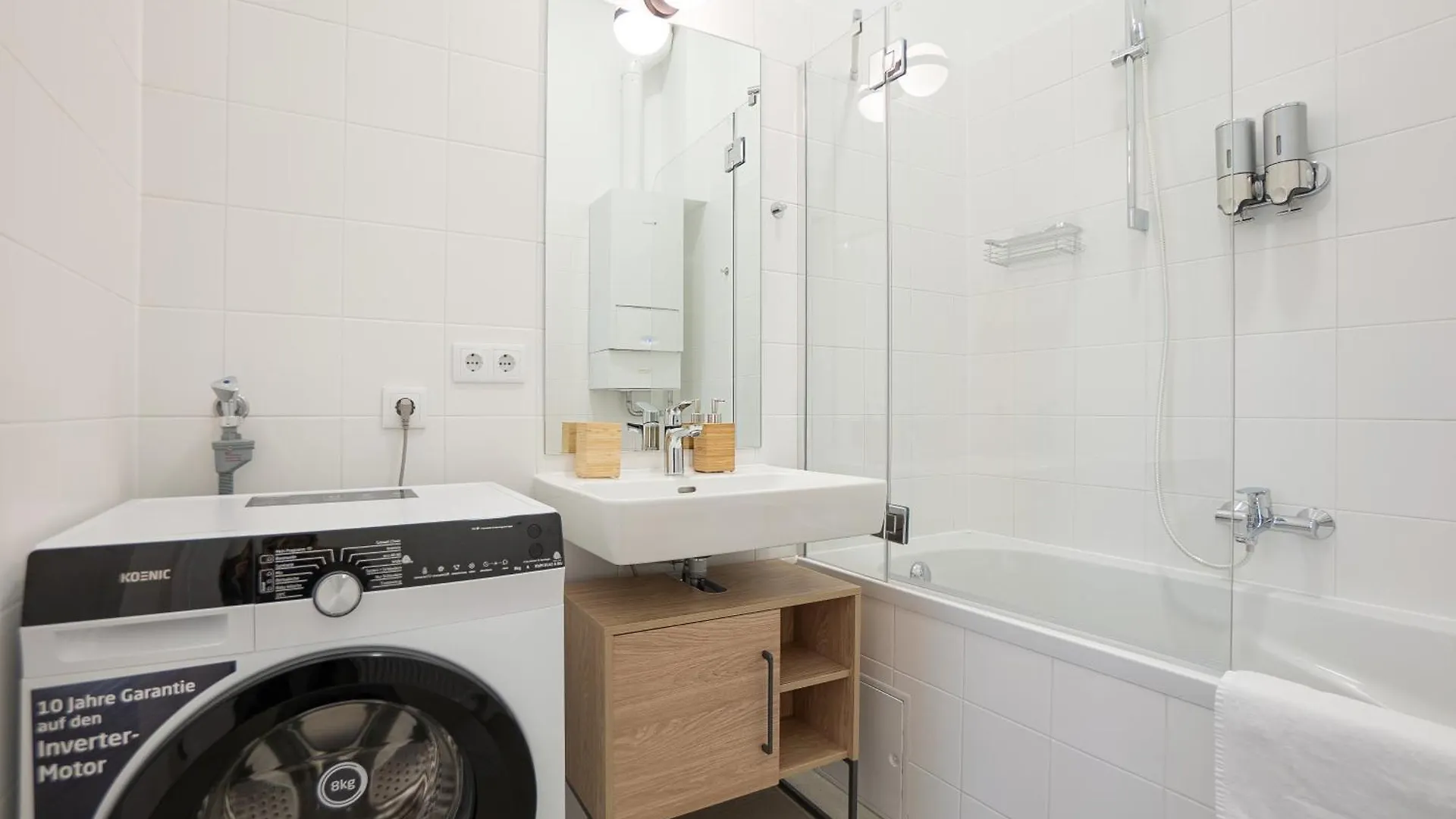 Posh 107 M2 3Br Flat In The City Center Of Vienna 0*,