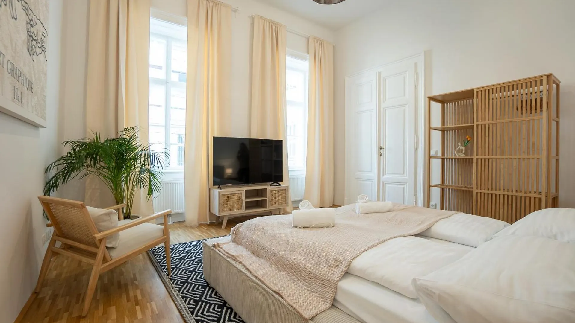 Posh 107 M2 3Br Flat In The City Center Of Вена Апартаменты