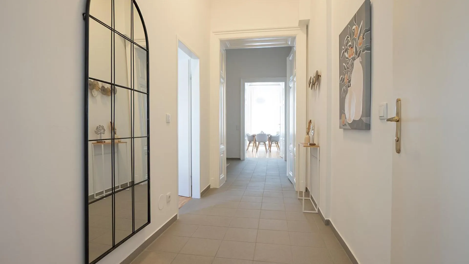 Posh 107 M2 3Br Flat In The City Center Of Vídeň Apartmán